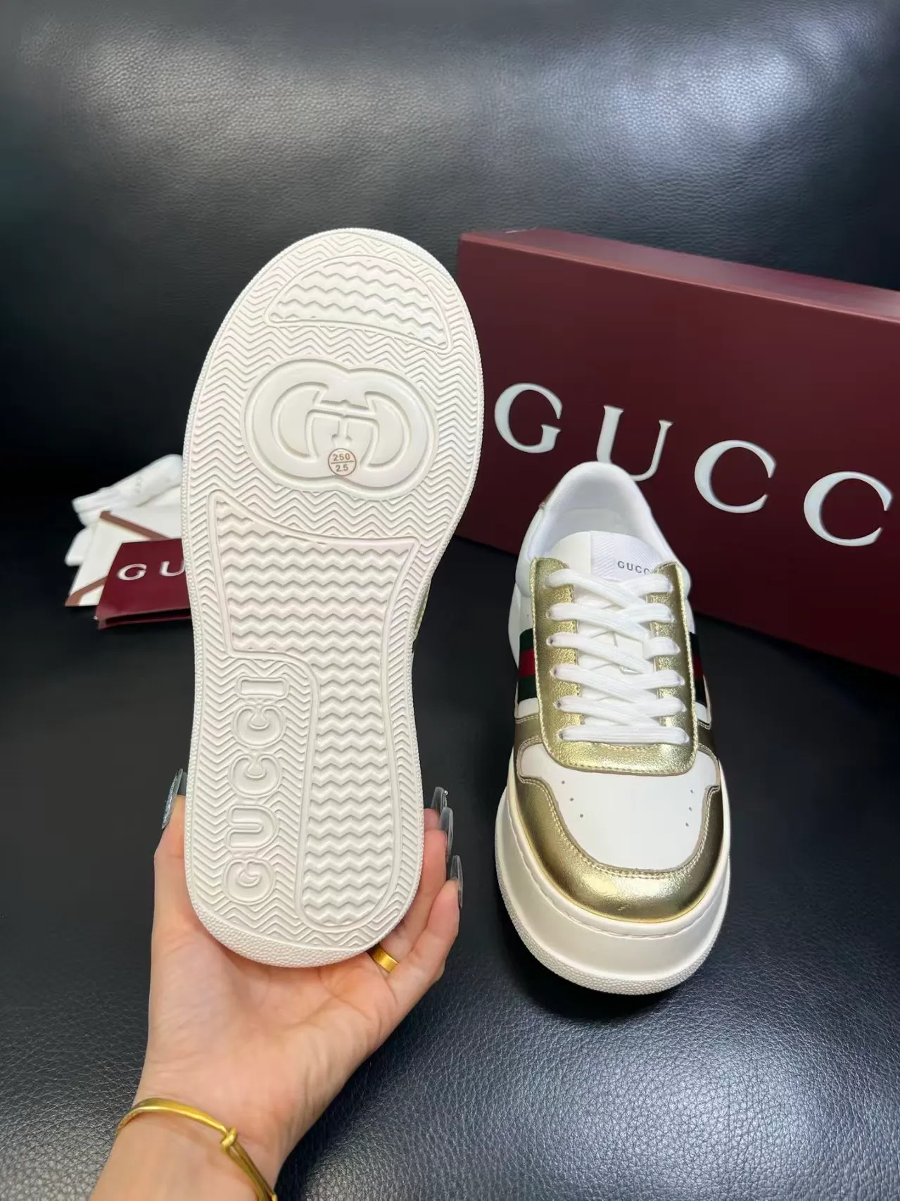 Men's Men's Shoes💰440【New Style】🎍🎍New Gucci Men's Shoes GUCCI [Lightning] The latest shoes are shipped. Original quality, fashionable, special materials, inner mesh, brand new packaging. The foot feels super comfortable and the workmanship is impeccable. Size: 38-45